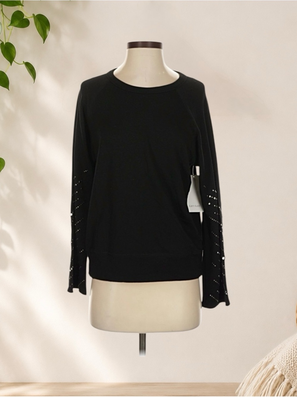 Karen Kane Black All That Shines Embellished Sleeve Top Small